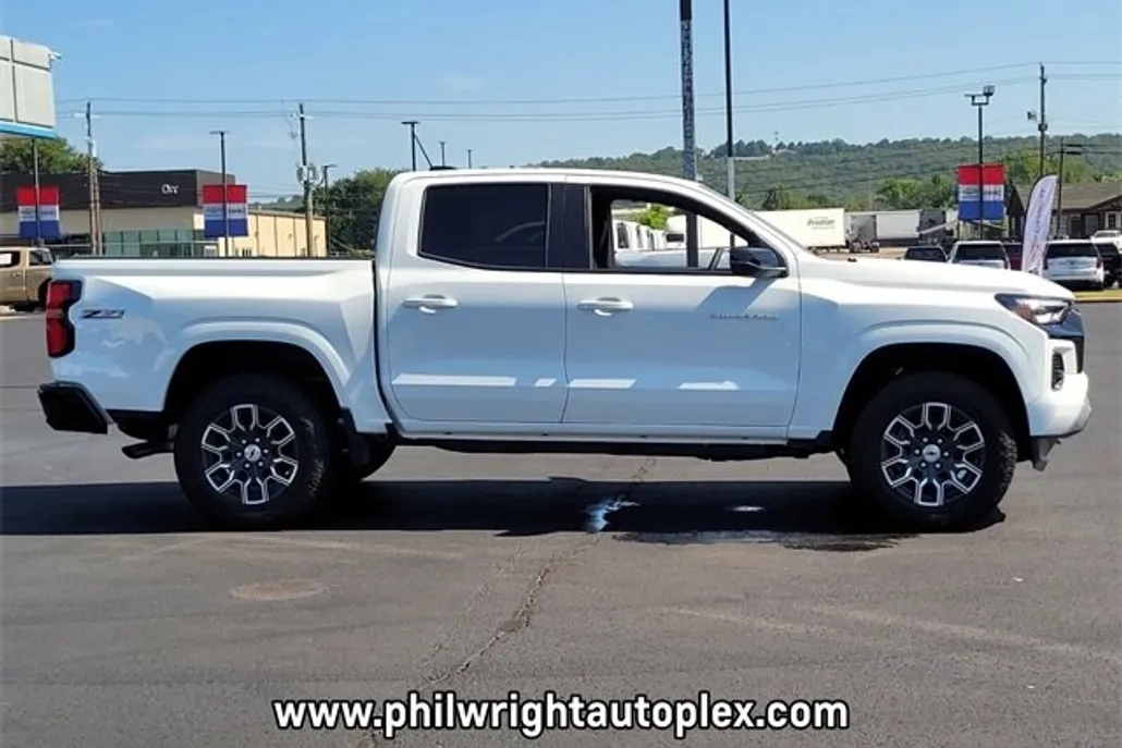 2026 Chevrolet Colorado Z71 photo 1