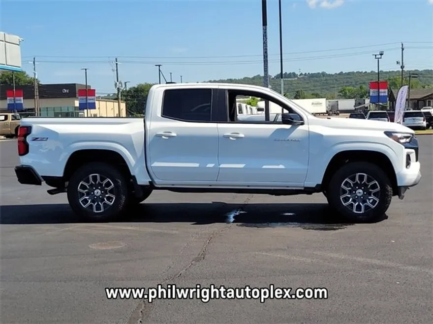 2026 Chevrolet Colorado Z71 photo 1