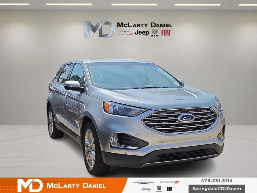 2024 Ford Edge Titanium photo 1