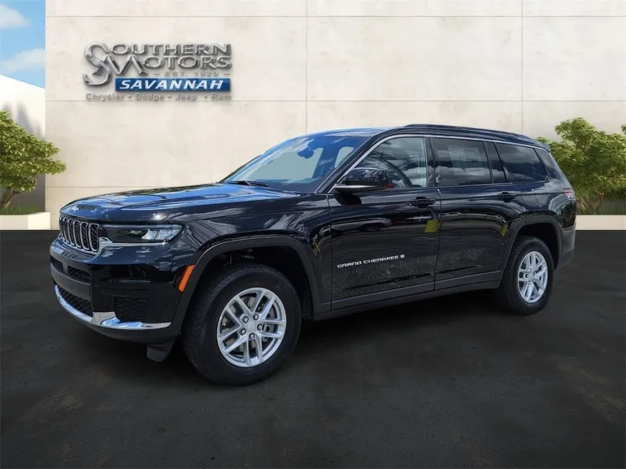 2025 Jeep Grand Cherokee Laredo photo 1