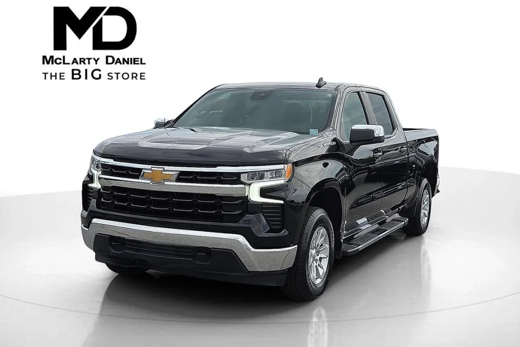 2023 Chevrolet Silverado 1500 LT photo 1