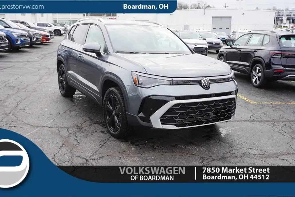2025 Volkswagen Taos SEL photo 1