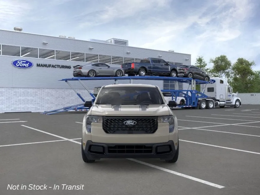 2025 Ford Maverick XLT photo 1