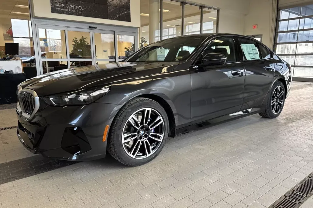 2025 Bmw 530i photo 1