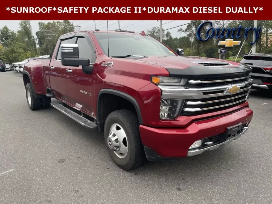 2022 Chevrolet Silverado High Country photo 1