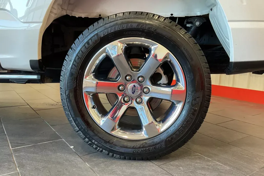 2022 Ford F-150 Lariat photo 1