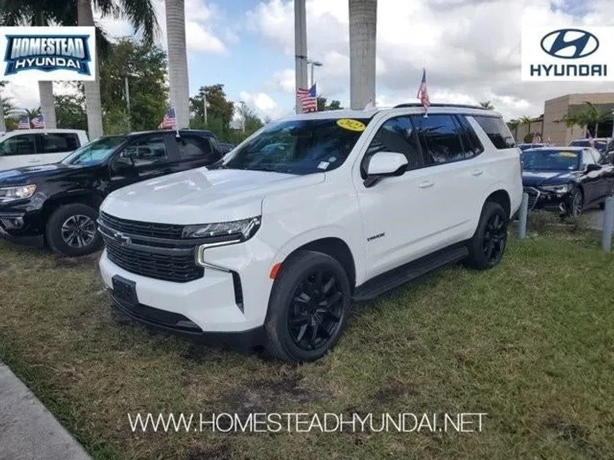 2022 Chevrolet Tahoe RST photo 1