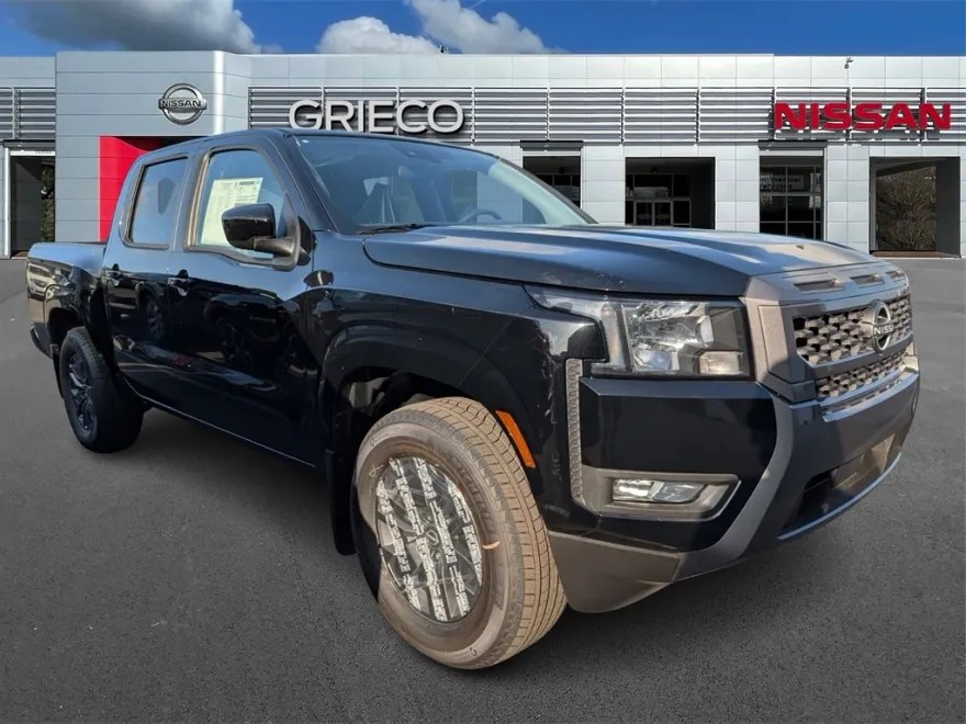 2025 Nissan Frontier Crew Cab SV photo 1
