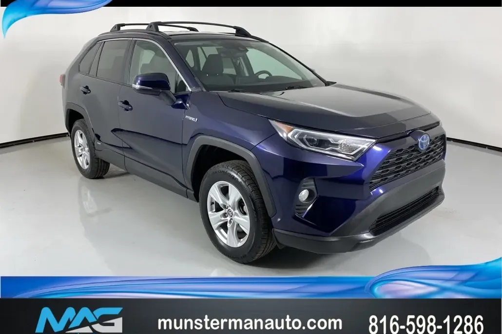 2021 Toyota RAV4 Hybrid XLE photo 1