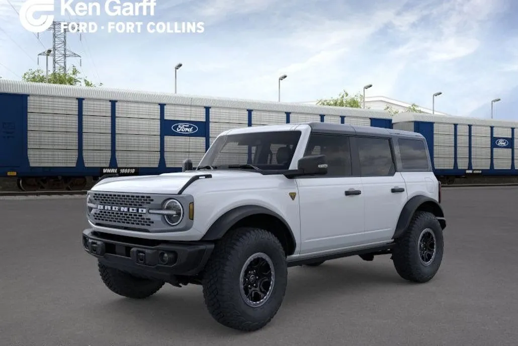 2025 Ford Bronco Badlands photo 1