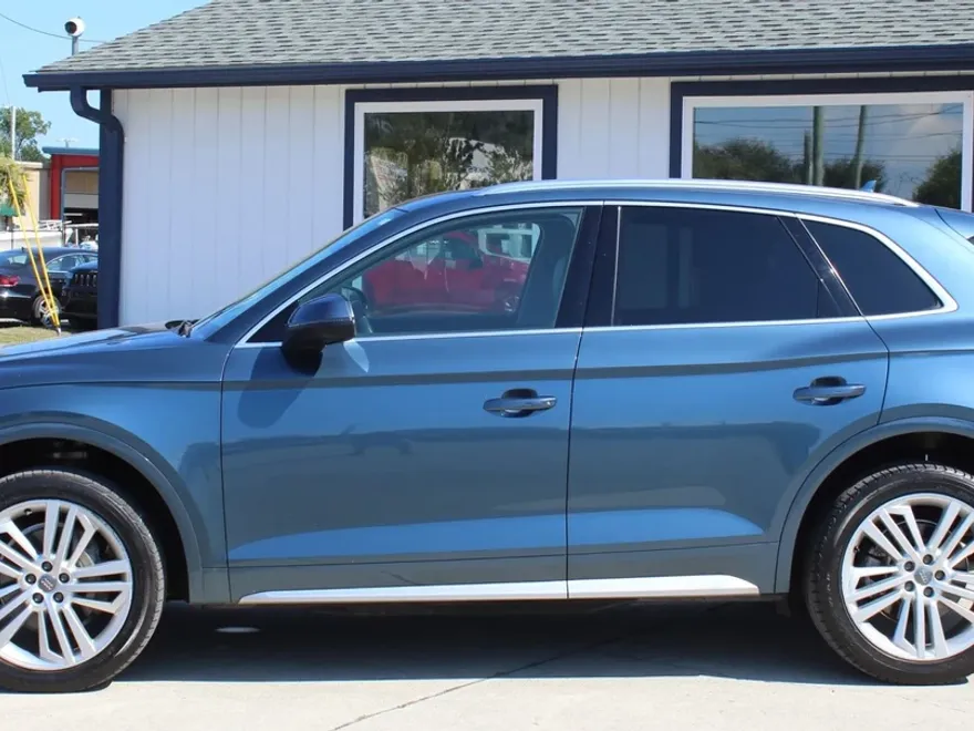 2018 Audi Q5 Premium Plus photo 1