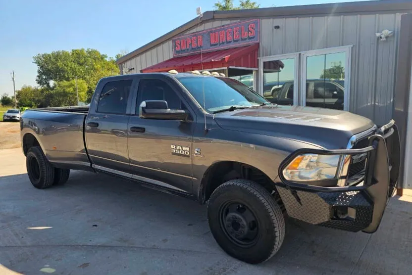 2014 Ram 3500 Tradesman photo 1