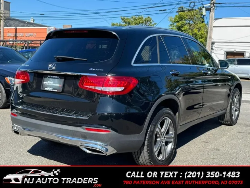 2019 Mercedes Benz GLC 300 4MATIC photo 1