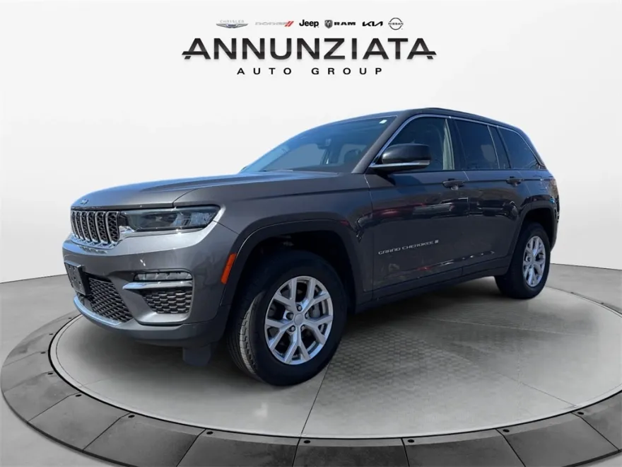 2022 Jeep Grand Cherokee Limited photo 1
