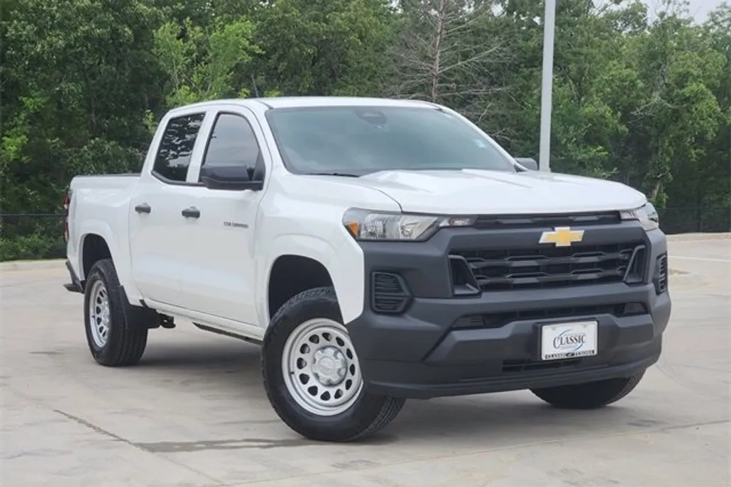 2025 Chevrolet Colorado Work Truck photo 1