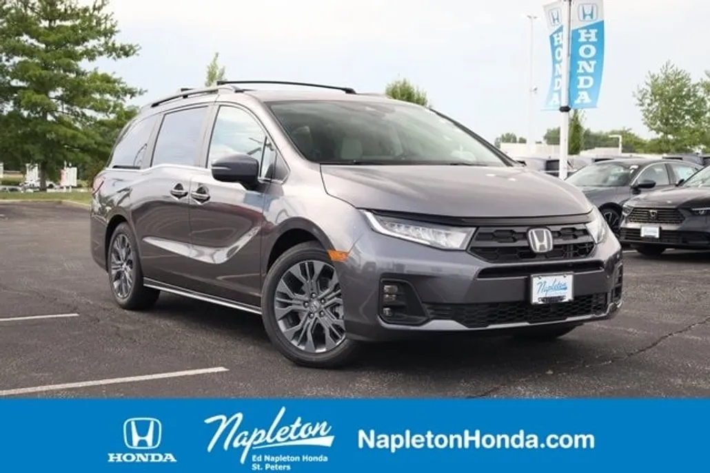 2026 Honda Odyssey Touring photo 1