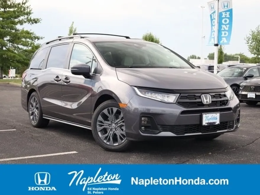 2026 Honda Odyssey Touring photo 1