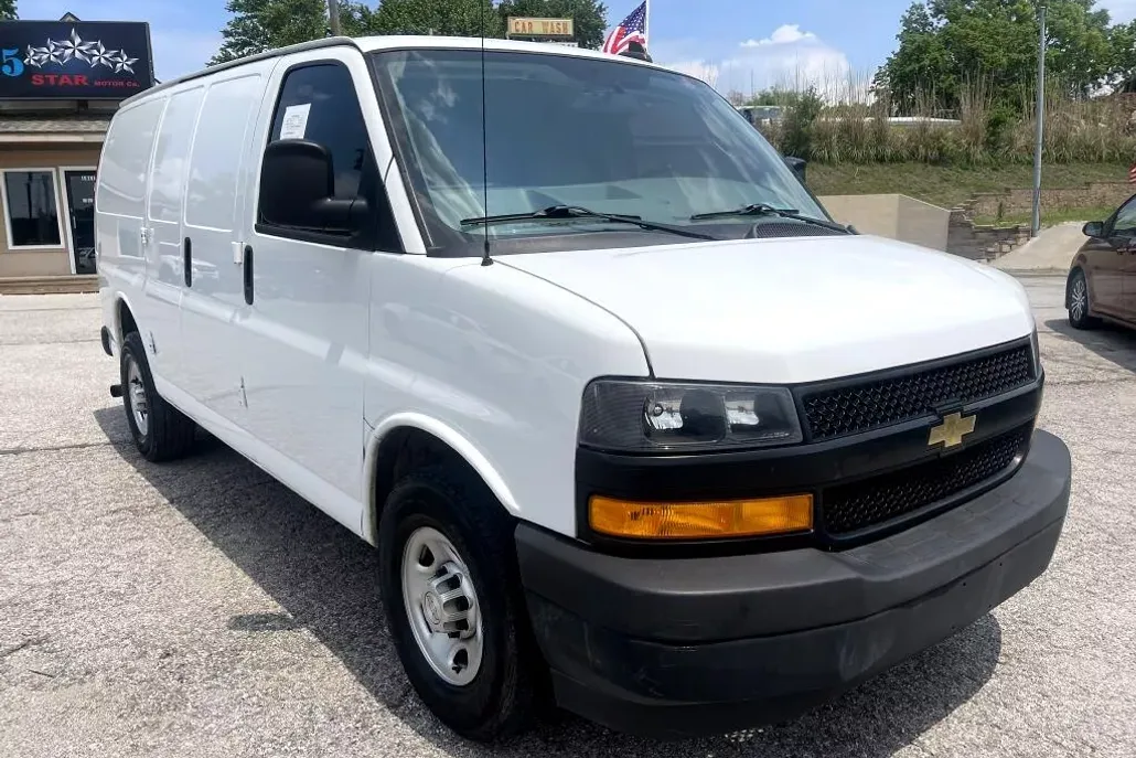 2019 Chevrolet Express Cargo Van photo 1