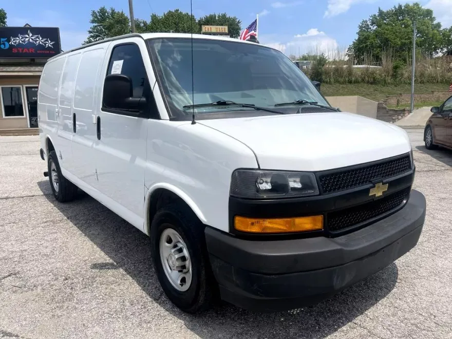 2019 Chevrolet Express Cargo Van photo 1