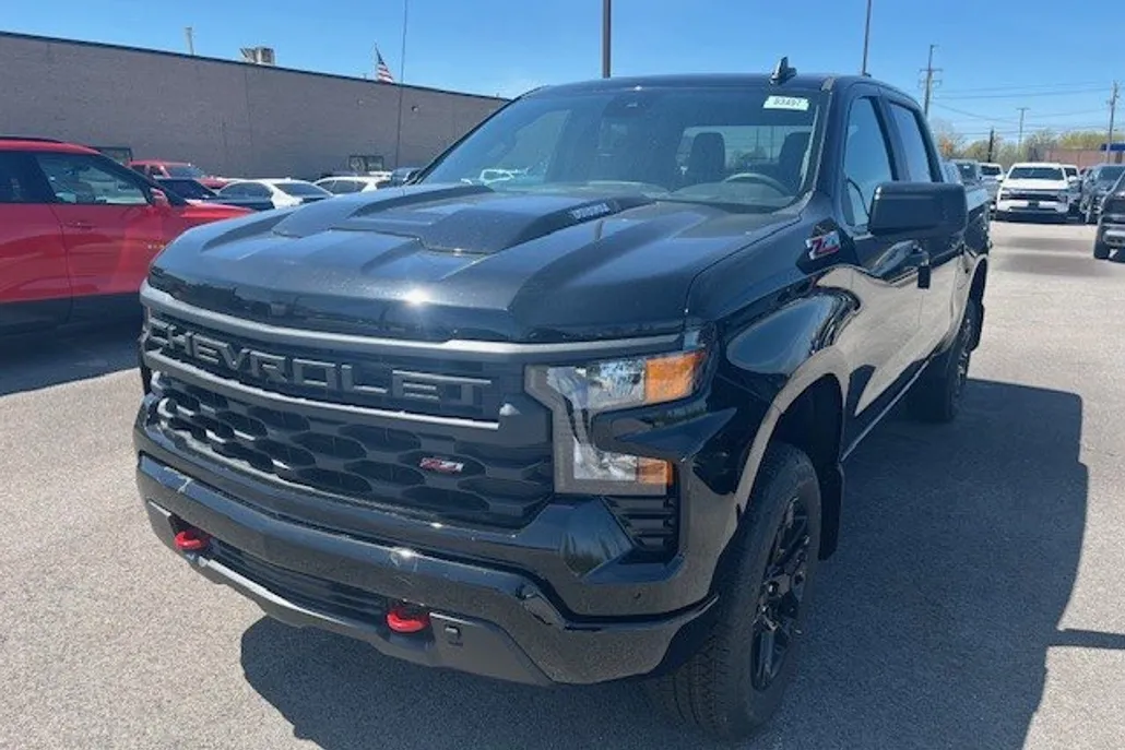 2025 Chevrolet Silverado 1500 Custom Trail Boss photo 1