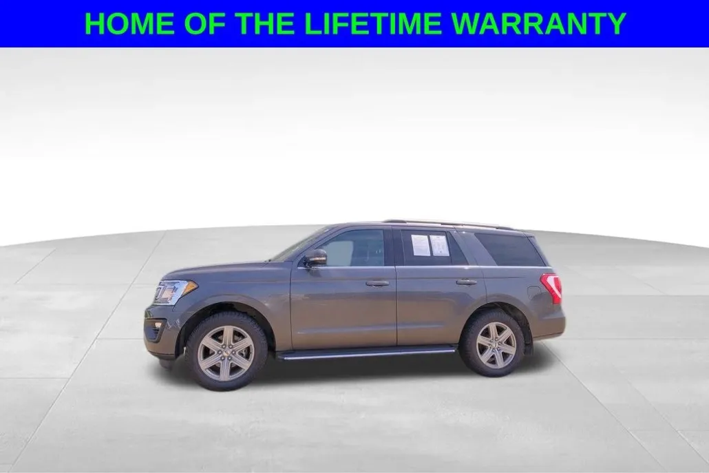 2021 Ford Expedition XLT photo 1