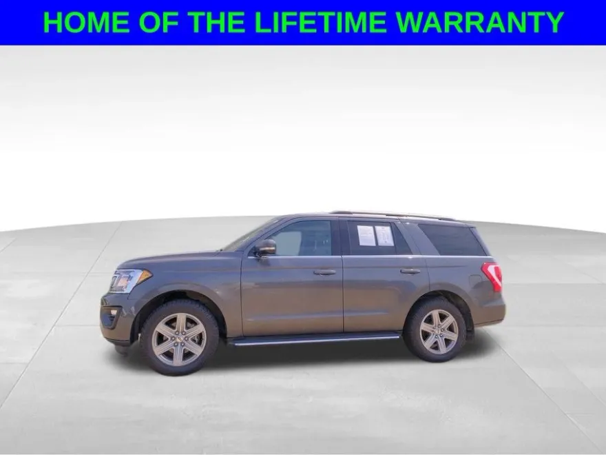 2021 Ford Expedition XLT photo 1