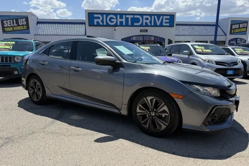 2018 Honda Civic EX photo 1