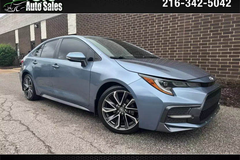 2020 Toyota Corolla SE photo 1