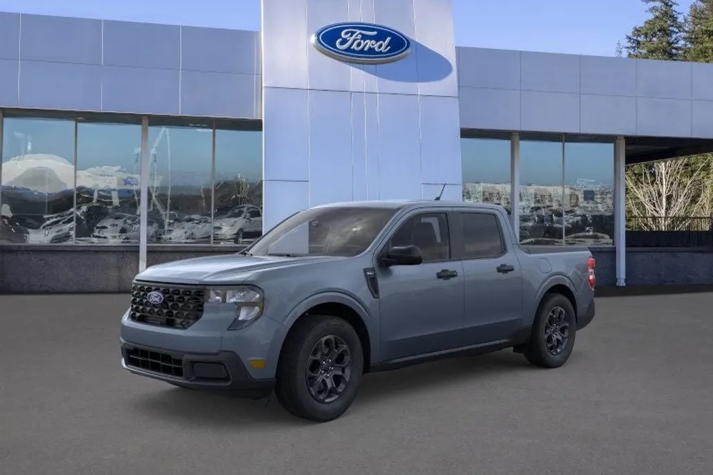2025 Ford Maverick XLT photo 1
