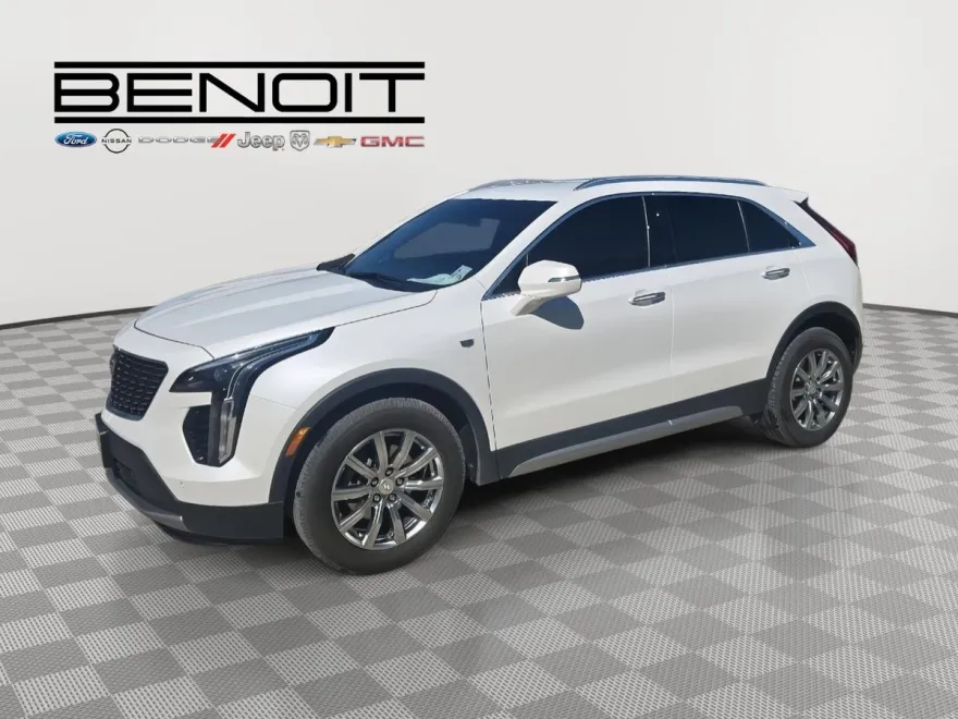 2022 Cadillac XT4 Premium Luxury photo 1