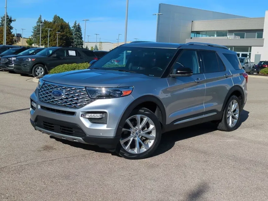 2021 Ford Explorer Platinum photo 1