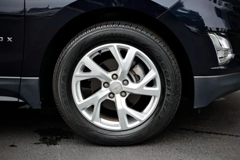 2020 Chevrolet Equinox Premier photo 1