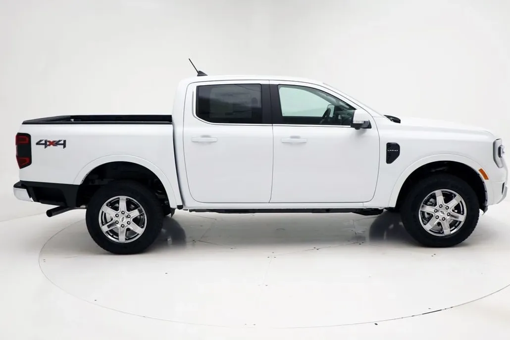 2025 Ford Ranger Lariat photo 1