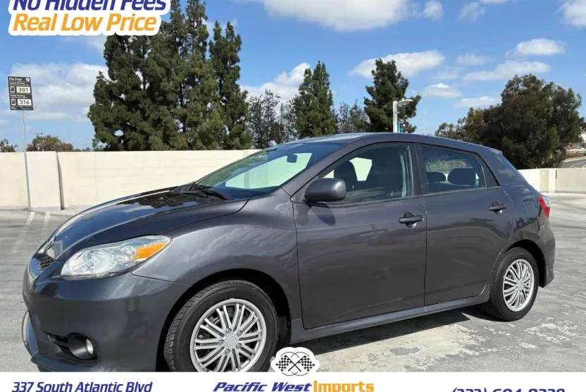 2012 Toyota Corolla Matrix L 4WD photo 1