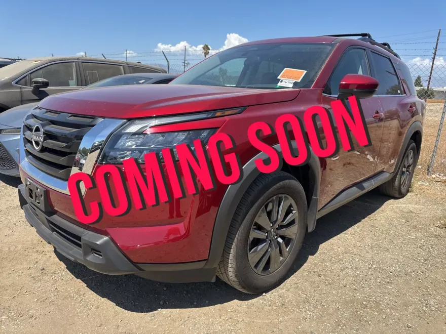 2024 Nissan Pathfinder SV photo 1