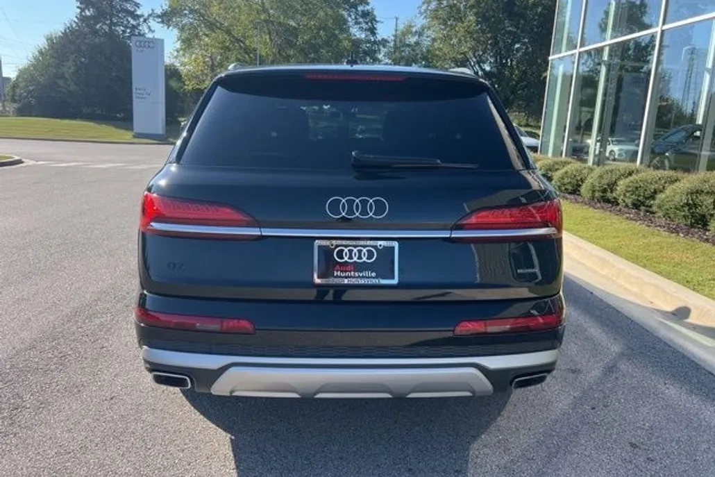 2026 Audi Q7 55 Premium photo 1