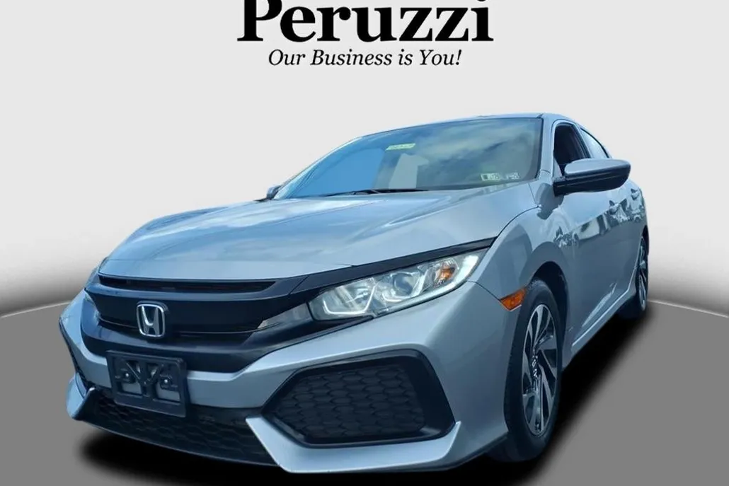 2017 Honda Civic LX photo 1