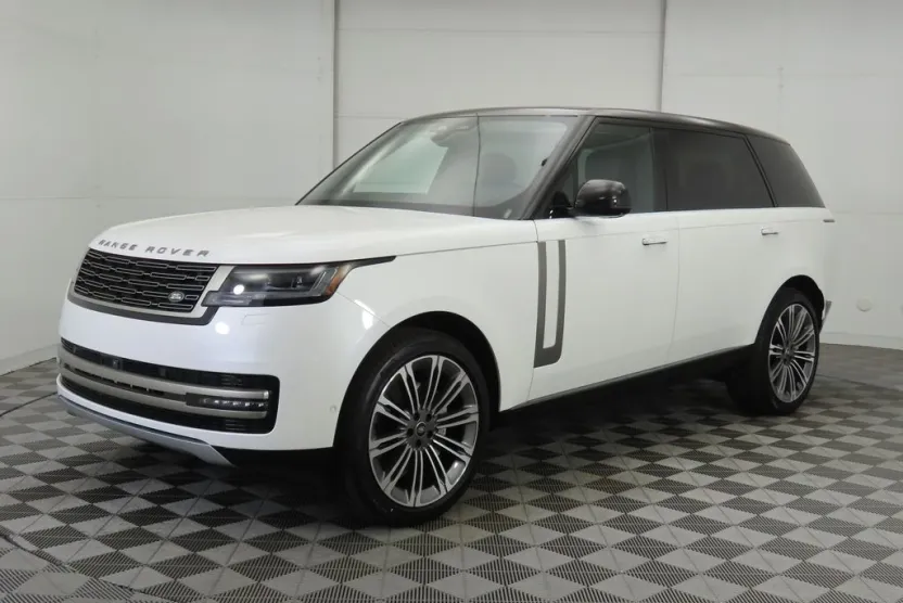 2025 Land Rover Range Rover SE photo 1