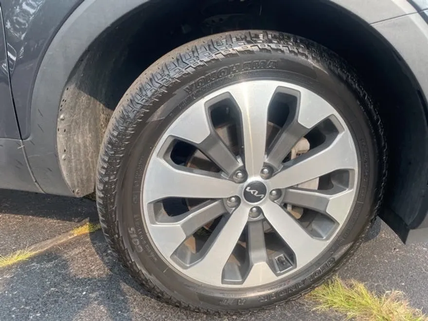 2022 Kia Telluride S photo 1