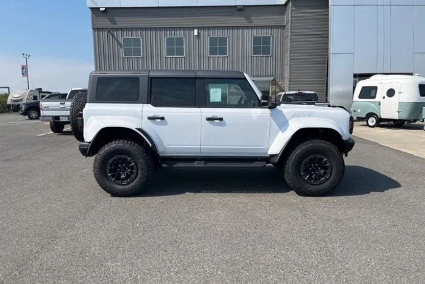 2025 Ford Bronco Raptor photo 1