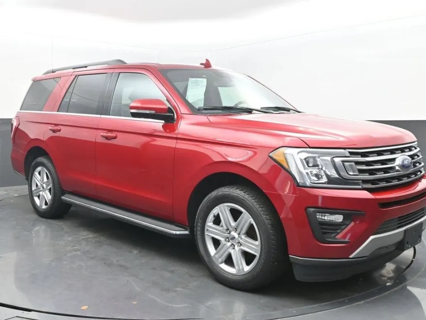 2021 Ford Expedition XLT photo 1
