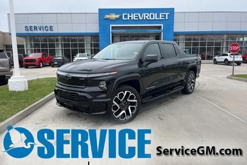 2024 Chevrolet Silverado EV RST photo 1