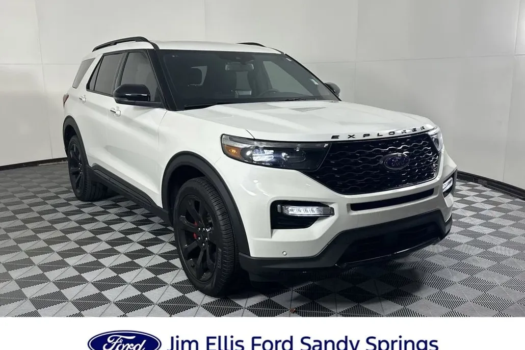 2024 Ford Explorer ST photo 1