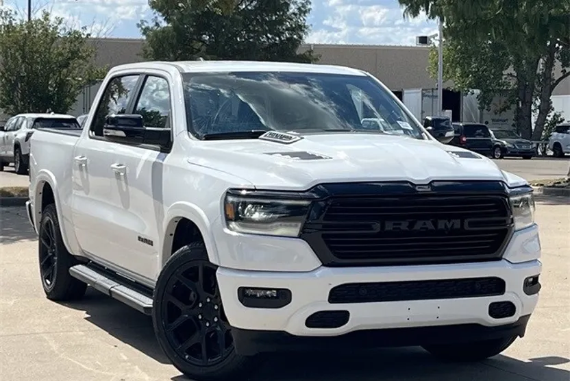 2022 Ram 1500 Laramie photo 1