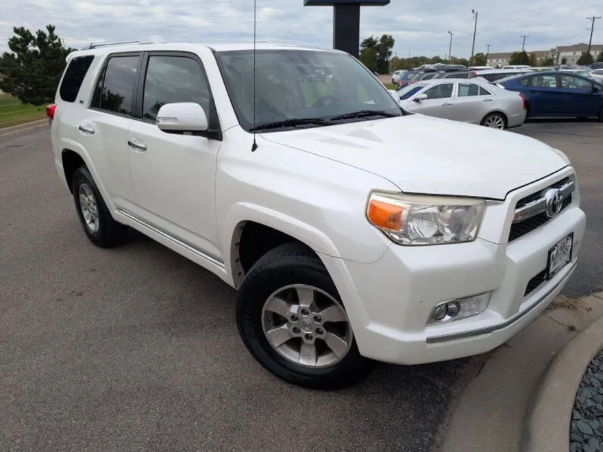 2011 Toyota 4Runner Limited photo 1