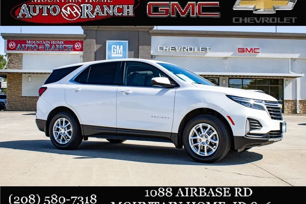 2023 Chevrolet Equinox LT photo 1