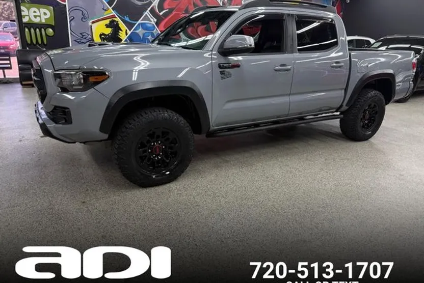 2007 Dodge Dakota SLT photo 1