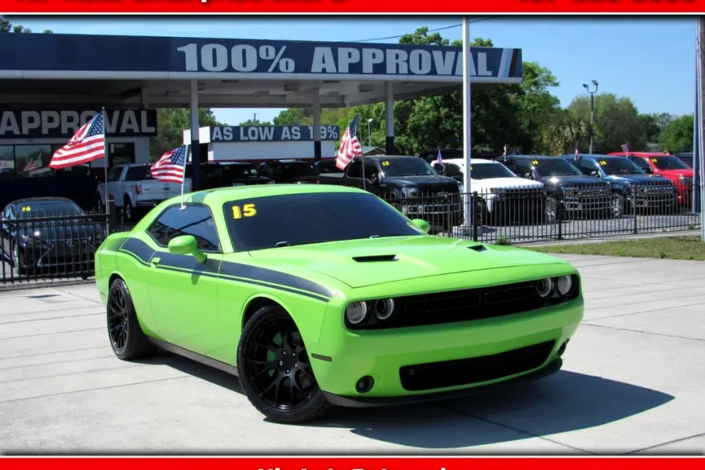 2015 Dodge Challenger R/T photo 1