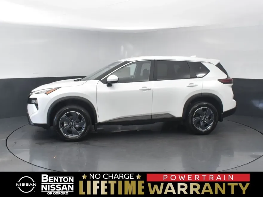 2026 Nissan Rogue SV photo 1
