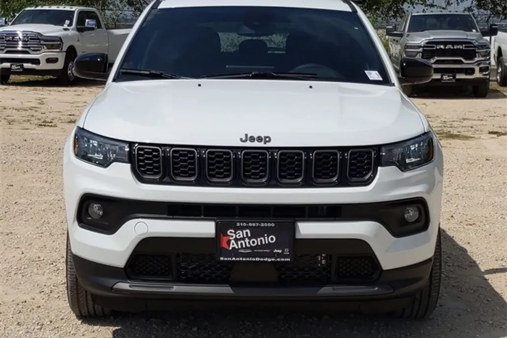 2026 Jeep Compass Latitude photo 1